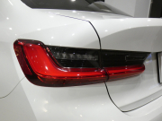 BMW 3シリーズ 320i ﾋﾟｭｱｴﾚｶﾞﾝｽ　☆首都圏限定100台 Dｱｼｽﾄ+ 追ACC ﾚｰﾝCHW 衝突軽減 茶革 ﾋｰﾀｰ  iﾄﾞﾗｲﾌﾞﾅﾋﾞ(第7世代ﾀｯﾁP対応) ﾜｲﾔﾚｽCH ☆TVﾁｭｰﾅｰ 全周囲ｶﾒﾗ PDC  LEDﾗｲﾄ ｵｰﾄﾄﾗﾝｸ 17AW　2年保証