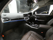 BMW 3シリーズ 320i ﾋﾟｭｱｴﾚｶﾞﾝｽ　☆首都圏限定100台 Dｱｼｽﾄ+ 追ACC ﾚｰﾝCHW 衝突軽減 茶革 ﾋｰﾀｰ  iﾄﾞﾗｲﾌﾞﾅﾋﾞ(第7世代ﾀｯﾁP対応) ﾜｲﾔﾚｽCH ☆TVﾁｭｰﾅｰ 全周囲ｶﾒﾗ PDC  LEDﾗｲﾄ ｵｰﾄﾄﾗﾝｸ 17AW　2年保証