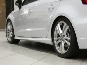 アウディ S3 S3ｽﾎﾟｰﾂﾊﾞｯｸ  ｱｼｽﾀﾝｽPKG　後期 追ACC ﾚｰﾝ&ｻｲﾄﾞｱｼｽﾄ ☆黒ﾅｯﾊﾟ革 ﾋｰﾀｰ ☆B&Oｻｳﾝﾄﾞ MMIﾅﾋﾞ ﾊﾞｰﾁｬﾙCP ｽﾏｰﾄﾌｫﾝIF Bｶﾒﾗ PDC ﾏﾄﾘｸｽLED ☆ﾚﾑｽﾏﾌﾗｰ 専用ｴｸｽﾃﾘｱ&18AW 赤ｷｬﾘﾊﾟｰ H&Rﾀﾞｳﾝｻｽ 290ps　2年保証