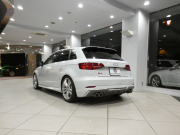 アウディ S3 S3ｽﾎﾟｰﾂﾊﾞｯｸ  ｱｼｽﾀﾝｽPKG　後期 追ACC ﾚｰﾝ&ｻｲﾄﾞｱｼｽﾄ ☆黒ﾅｯﾊﾟ革 ﾋｰﾀｰ ☆B&Oｻｳﾝﾄﾞ MMIﾅﾋﾞ ﾊﾞｰﾁｬﾙCP ｽﾏｰﾄﾌｫﾝIF Bｶﾒﾗ PDC ﾏﾄﾘｸｽLED ☆ﾚﾑｽﾏﾌﾗｰ 専用ｴｸｽﾃﾘｱ&18AW 赤ｷｬﾘﾊﾟｰ H&Rﾀﾞｳﾝｻｽ 290ps　2年保証