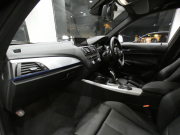 BMW 1シリーズ M135i ﾊﾟｰｷﾝｸﾞｻﾎﾟｰﾄPKG　ｺﾝﾌｫA 黒革 ﾋｰﾀｰ iDriveﾅﾋﾞ(CIC) BTｵｰﾃﾞｨｵ ☆Bｶﾒﾗ Rｾﾝｻｰ ｷｾﾉﾝ 専用ｴｸｽﾃﾘｱ&18AW 326ps　2年保証