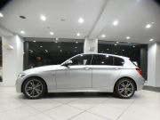 BMW 1シリーズ M135i ﾊﾟｰｷﾝｸﾞｻﾎﾟｰﾄPKG　ｺﾝﾌｫA 黒革 ﾋｰﾀｰ iDriveﾅﾋﾞ(CIC) BTｵｰﾃﾞｨｵ ☆Bｶﾒﾗ Rｾﾝｻｰ ｷｾﾉﾝ 専用ｴｸｽﾃﾘｱ&18AW 326ps　2年保証