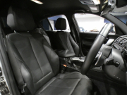 BMW 1シリーズ M135i ﾊﾟｰｷﾝｸﾞｻﾎﾟｰﾄPKG　ｺﾝﾌｫA 黒革 ﾋｰﾀｰ iDriveﾅﾋﾞ(CIC) BTｵｰﾃﾞｨｵ ☆Bｶﾒﾗ Rｾﾝｻｰ ｷｾﾉﾝ 専用ｴｸｽﾃﾘｱ&18AW 326ps　2年保証