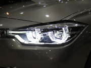 BMW 3シリーズ 320i XDriveﾂｰﾘﾝｸﾞ ﾗｸﾞｼﾞｭｱﾘｰ　後期 追ACC ﾚｰﾝCHW 衝突軽減 ☆ﾍｯﾄﾞｱｯﾌﾟDSP ﾍﾞｰｼﾞｭ革 ﾋｰﾀｰ ﾀｯﾁP対応iﾄﾞﾗｲﾌﾞﾅﾋﾞ(第6世代) ☆ﾄｯﾌﾟ･ｻｲﾄﾞﾋﾞｭｰｶﾒﾗ PDC ☆TVﾁｭｰﾅｰ LEDﾗｲﾄ&ﾃｰﾙﾗﾝﾌﾟ ｵｰﾄﾃｰﾙｹﾞｰﾄ　2年保証