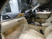 BMW 3シリーズ 320i XDriveﾂｰﾘﾝｸﾞ ﾗｸﾞｼﾞｭｱﾘｰ　後期 追ACC ﾚｰﾝCHW 衝突軽減 ☆ﾍｯﾄﾞｱｯﾌﾟDSP ﾍﾞｰｼﾞｭ革 ﾋｰﾀｰ ﾀｯﾁP対応iﾄﾞﾗｲﾌﾞﾅﾋﾞ(第6世代) ☆ﾄｯﾌﾟ･ｻｲﾄﾞﾋﾞｭｰｶﾒﾗ PDC ☆TVﾁｭｰﾅｰ LEDﾗｲﾄ&ﾃｰﾙﾗﾝﾌﾟ ｵｰﾄﾃｰﾙｹﾞｰﾄ　2年保証