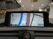 BMW 1シリーズ M135i 　ｺﾝﾌｫA ☆赤革 ﾋｰﾀｰ iDriveﾅﾋﾞ(CIC) BTｵｰﾃﾞｨｵ ☆Bｶﾒﾗ ｷｾﾉﾝ 専用ｴｸｽﾃﾘｱ&18AW 326ps　2年保証