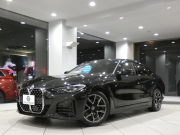 BMW 4シリーズ 420iｸﾞﾗﾝｸｰﾍﾟ Mｽﾎﾟｰﾂ　Dｱｼｽﾄ+ 追ACC ﾚｰﾝCHW 衝突軽減 黒半革 ﾋｰﾀｰ iﾄﾞﾗｲﾌﾞﾅﾋﾞ(第7世代ﾀｯﾁP対応) ﾜｲﾔﾚｽCH 全周囲ｶﾒﾗ PDC LEDﾗｲﾄ ｵｰﾄﾃｰﾙｹﾞｰﾄ Mｽﾎﾟｰﾂｴｱﾛ&18AW　2年保証